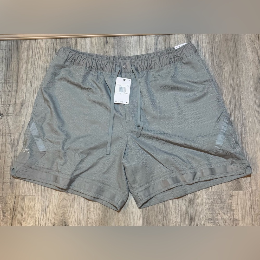 JORDAN BRAND
AMM 365 DIAMOND SHORT
FB1358-330